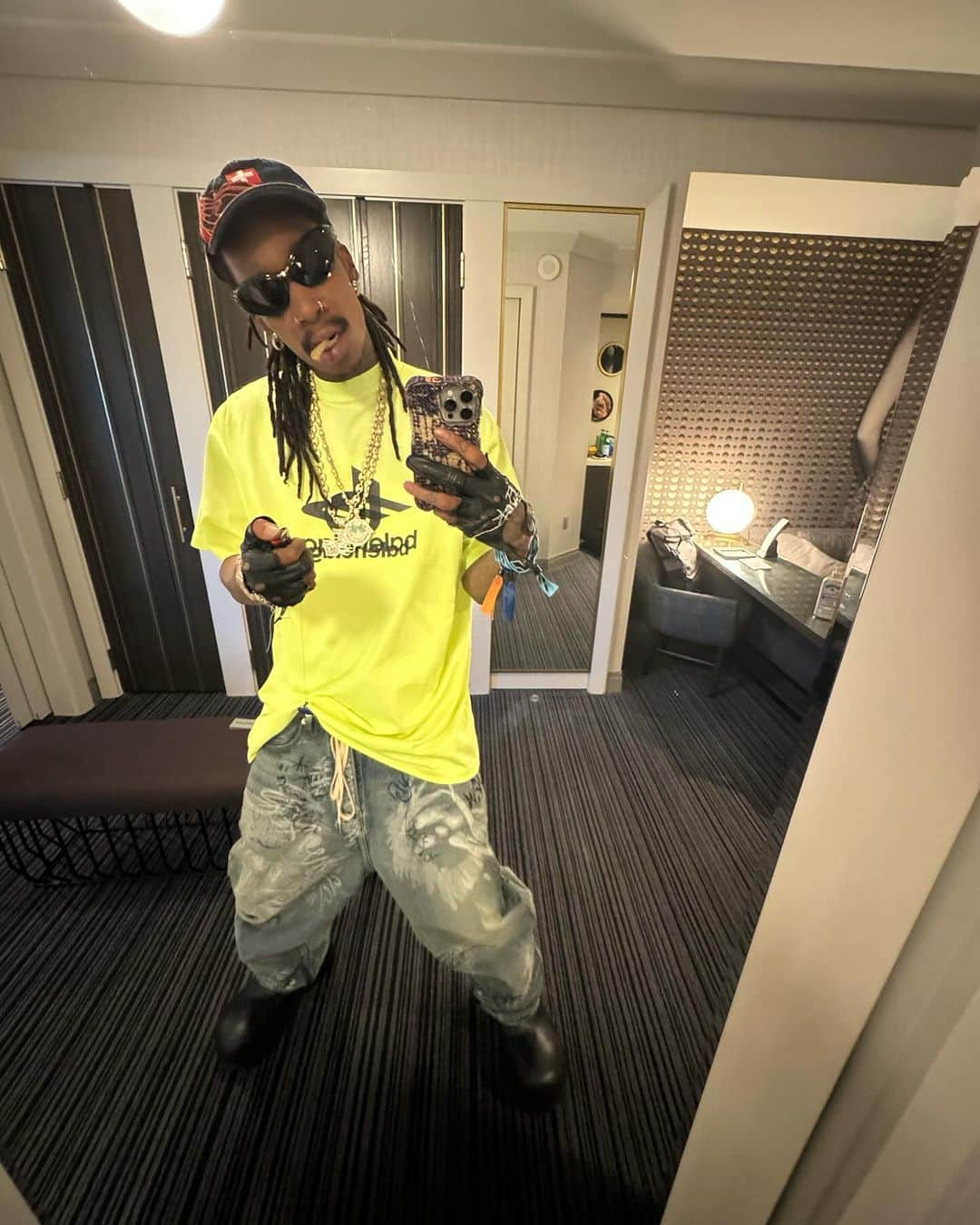 ウィズ・カリファさんのインスタグラム写真 - (ウィズ・カリファInstagram)「Im too old for opps」11月19日 6時22分 - wizkhalifa