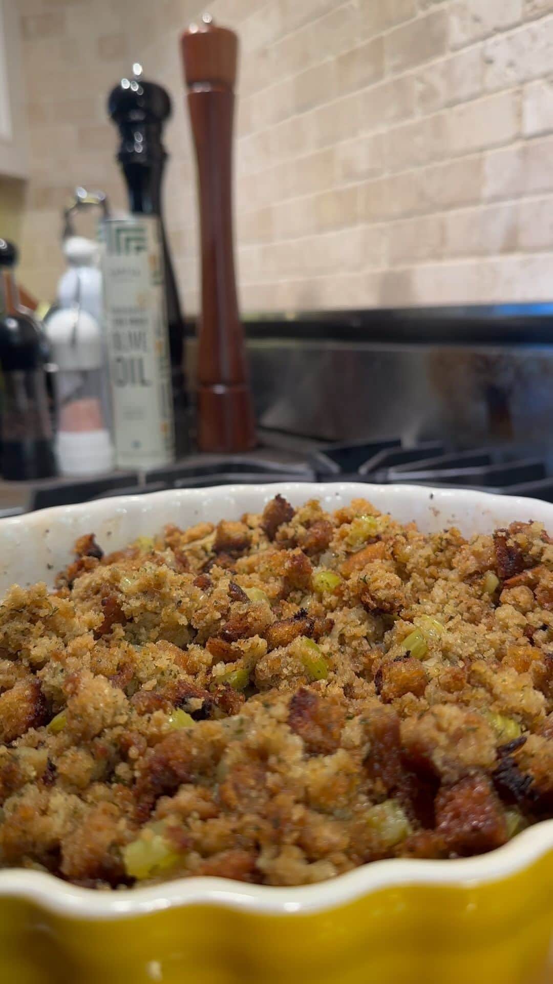 グレッグ・グランバーグのインスタグラム：「#thanksgiving research」