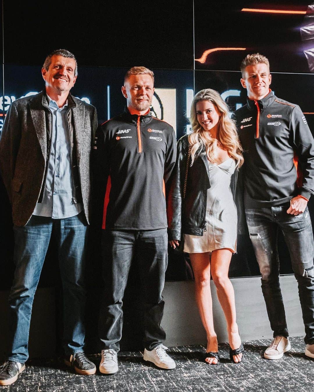 Lindsay Brewerさんのインスタグラム写真 - (Lindsay BrewerInstagram)「I’ve had an incredible week leading up to the @f1lasvegas Grand Prix! From incredible dinners, meeting @haasf1team, relaxing @vdaralasvegas, @Bellagio Shoey Bar, to checking out the @alfaromeostake by @alfaromeousa, and the activations at @cosmopolitan_lv I’ve had a mix of all things exciting that @mgmrewards has to offer! #MGMAmbassador」11月19日 12時18分 - lindsaymariebrewer