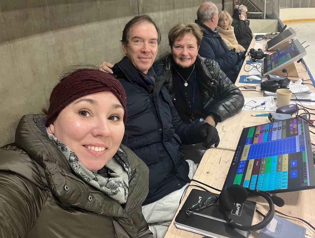 ケルシュティン・フランクのインスタグラム：「It was a great experience judging at Belgian Nationals! Thank you for the opportunity 🤗 hopefully see you again soon 🫶🏼 • • • #mechelen #belgiannationalchampionships #figureskating #lovelyexperience」