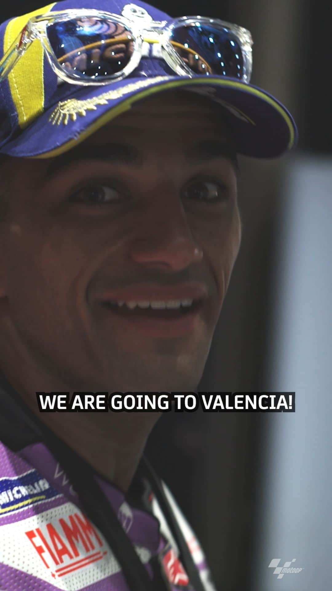 MotoGPのインスタグラム：「After having clawed back 7 points to @pecco63 today the title fight will come down to the last round! 🏆 You can tell @89jorgemartin was quite happy to keep his title hopes alive until Valencia! 👀  #QatarGP 🇶🇦 #PECCOvsMARTIN #Motorsport #Motorcycle #Racing」