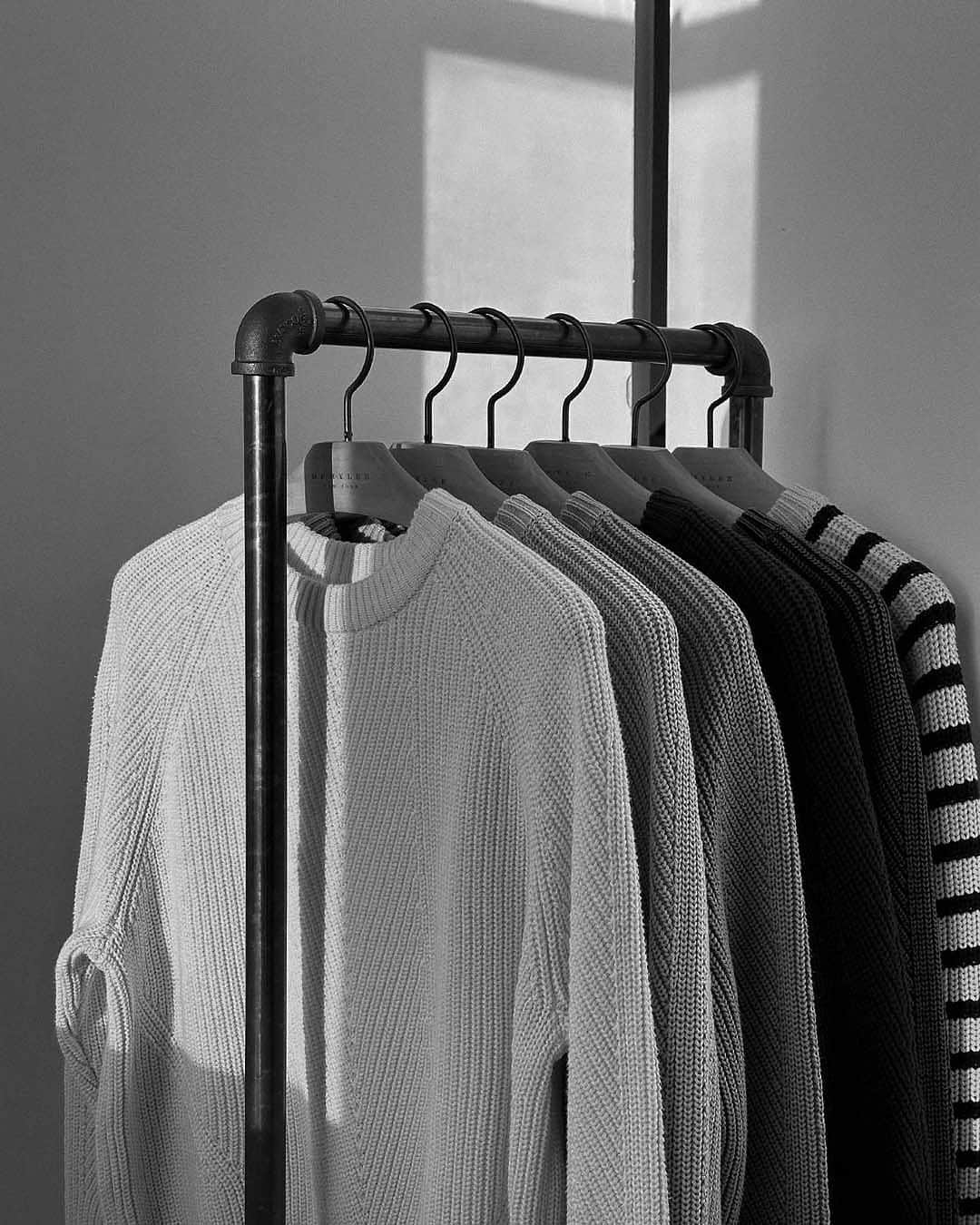 デミリーさんのインスタグラム写真 - (デミリーInstagram)「New Daphne Sweaters have arrived! Restocking your favorites + new colors. Discover our bestsellers collection for more newness」11月19日 7時44分 - demyleeny