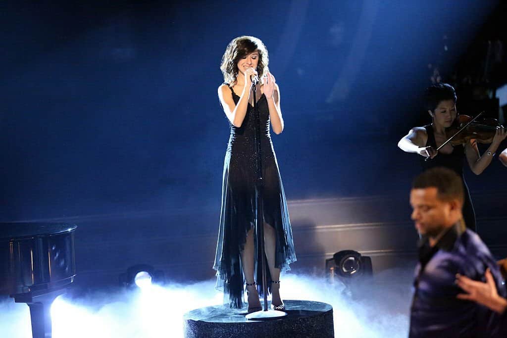クリスティーナ・グリミーのインスタグラム：「This weekend marks 9 years since Christina performed on Dancing With The Stars 💚  📸: Adam Taylor」