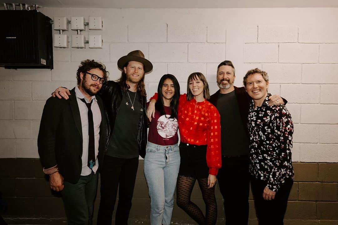 The Lumineersさんのインスタグラム写真 - (The LumineersInstagram)「Monterrey Mexico! We came we saw and we met @theoppositeoflovesindifference Thank you for 2 amazing nights! | 📸: @rkdeeb」11月19日 8時06分 - thelumineers