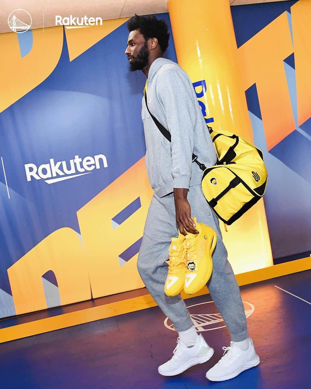 ゴールデンステート・ウォリアーズさんのインスタグラム写真 - (ゴールデンステート・ウォリアーズInstagram)「Greetings from Warriors Ground.  @rakuten || #DubNation」11月19日 8時28分 - warriors