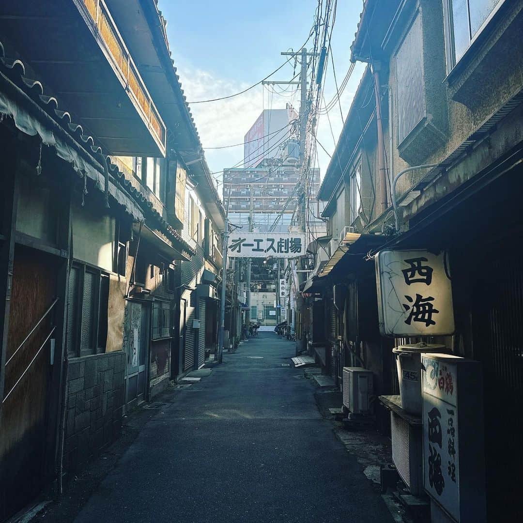 星那美月さんのインスタグラム写真 - (星那美月Instagram)「動物園前は銭湯が沢山あるのでお気に入りです🤩  #portrait #osaka #サウナイキタイ #ほしなカメラ」11月19日 8時34分 - mitsukihoshina