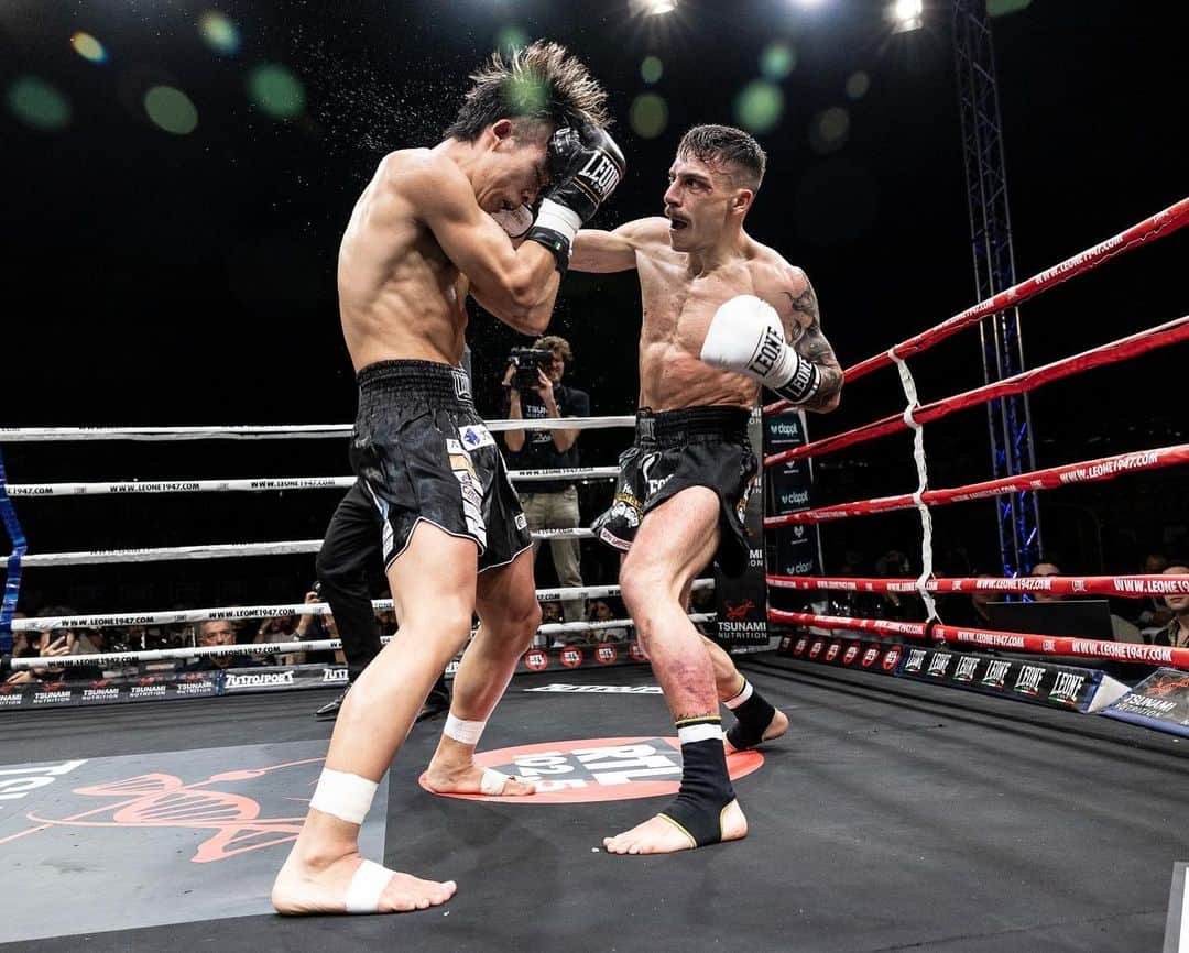 K-1【Official】さんのインスタグラム写真 - (K-1【Official】Instagram)「OKTAGON Kickboxing Event for November 18 in Italy  👑New Champion  🌍ISKA World Title Fight – K-1 -59KG ×🇮🇹Mirko Flumeri  ［4R KO］ ◎🇯🇵Takumi Terada   #k1wgp #k1 #Oktagon #Italia #Torino #Italy #Turin #KREST #K1GYM ︎©︎OKTAGON」11月19日 9時36分 - k1wgp_pr