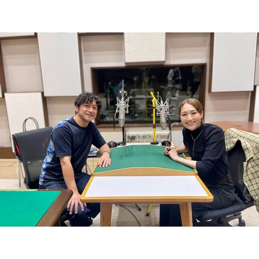 望海風斗さんのインスタグラム写真 - (望海風斗Instagram)「📻 本日夜9:00〜 #ラジオ #NHKFM #望海風斗のサウンドイマジン #毎週日曜夜9時 ゲスト #石丸幹二 さん ⁡ 今週末は石丸幹二さん続きで‼︎ ミュージカルと音楽を愛する石丸さんの原点となるお話しや現在、未来のお話し、感性に触れて、感動と興奮のひとときとなりました🤩 ⁡ 石丸さんの#音 はまさに原点✨でしょうか… ⁡ ⁡ 聴き逃しは #らじるらじる で何度でも！ #公式Xも宜しく」11月19日 10時24分 - nozomifuto_official