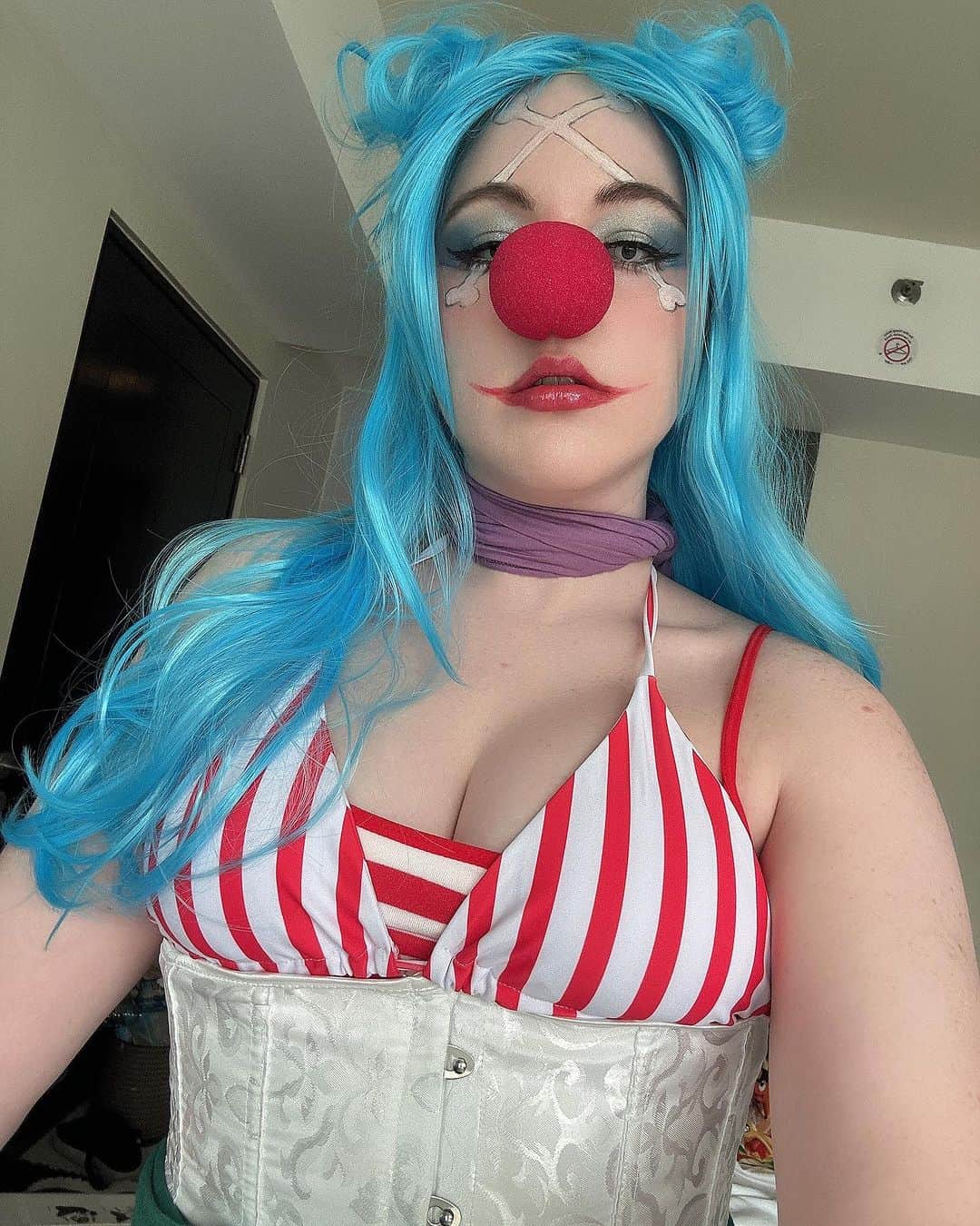 ジューン・ラブジョイさんのインスタグラム写真 - (ジューン・ラブジョイInstagram)「Who wants to join Buggy’s crew? #onepiece #onepiececosplay #onepiececosplayer #buggyonepiece」11月19日 10時41分 - junelovejoyy