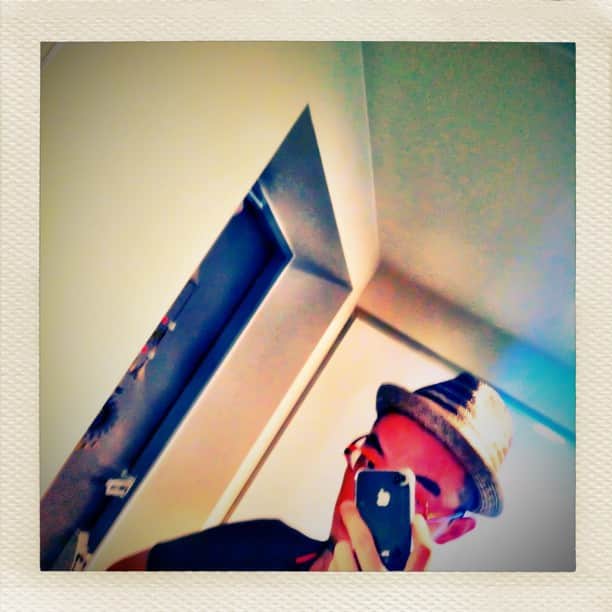 のインスタグラム：「#lomob #iphoneography おはようせかい！hello world ;)」