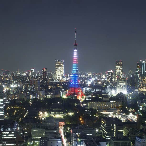 坂口綾優さんのインスタグラム写真 - (坂口綾優Instagram)「#tokyotower Olympic colors」7月28日 1時46分 - sakaguchiaya