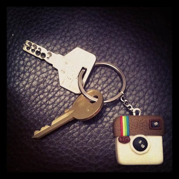 のインスタグラム：「I finally received my #Instagram #KeyChains !!! No hashtags and key limits! Thanks Susana ! Aka @eigual contact: eigualblog@gmail.com !! Let's #InstaKeys the world! #Igers 」
