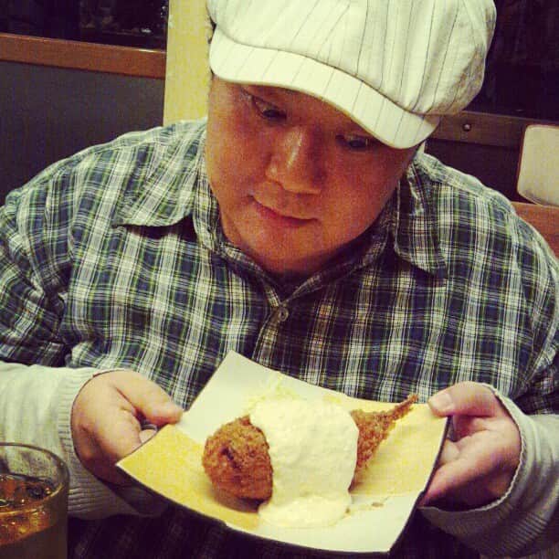 藤田昌代のインスタグラム：「稽古終わりのご飯♪松山さんとイワシコロッケ！」