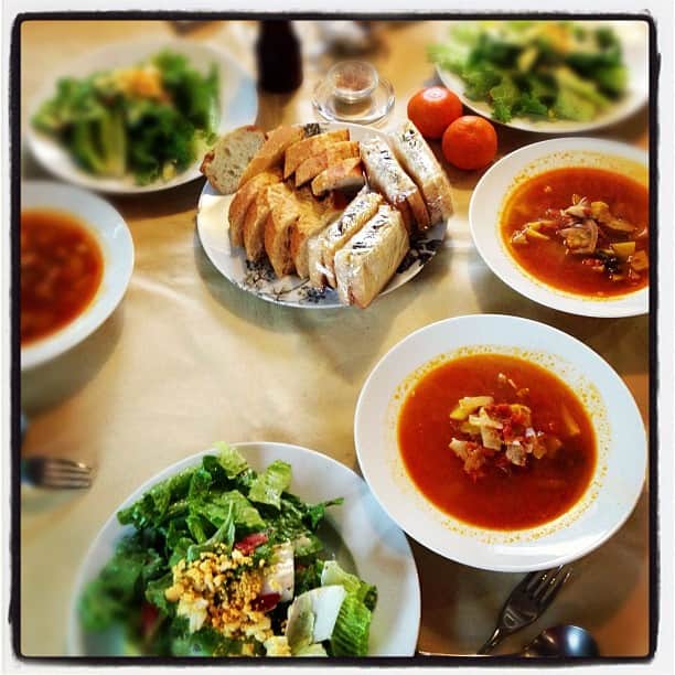 小堀紀代美さんのインスタグラム写真 - (小堀紀代美Instagram)「お手伝いに行ったのに、レストランのようなまかないをいただいちゃいました。野菜いっぱいでうれしい。美味しかった！」12月1日 17時30分 - likelikekitchen