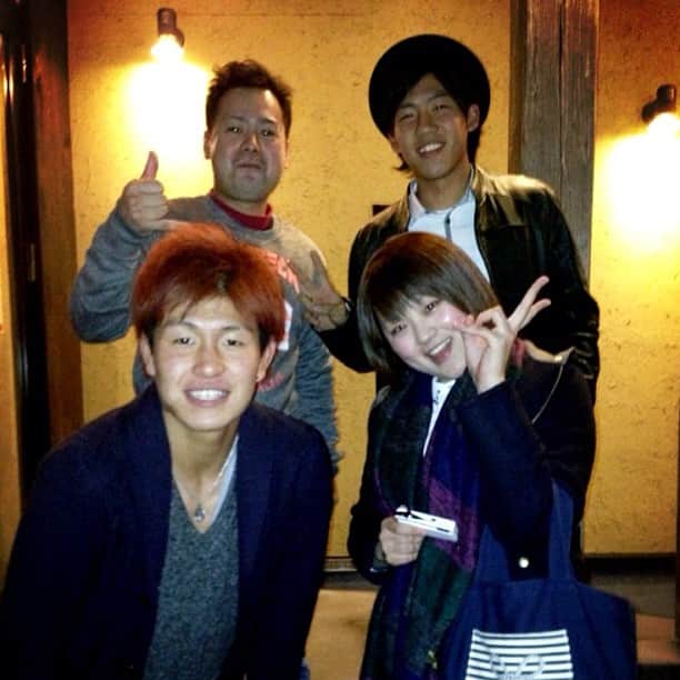 遠藤航のインスタグラム：「いとこ2人と健人くんの送別会して来ました(^-^)/ また一緒にサッカーしましょう！！」