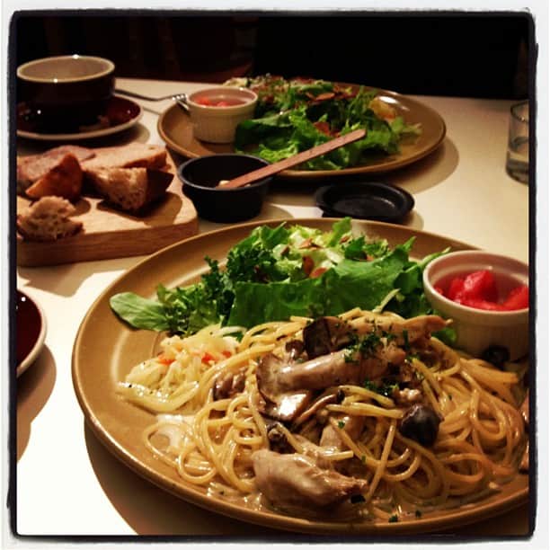 小堀紀代美さんのインスタグラム写真 - (小堀紀代美Instagram)「パン食べ放題。パスタプレートにしてみました。」1月10日 12時53分 - likelikekitchen