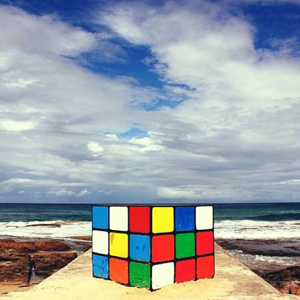 Australiaさんのインスタグラム写真 - (AustraliaInstagram)「#Rubiks Cube @ #Maroubra Beach, with @terri_calico」2月26日 11時42分 - australia