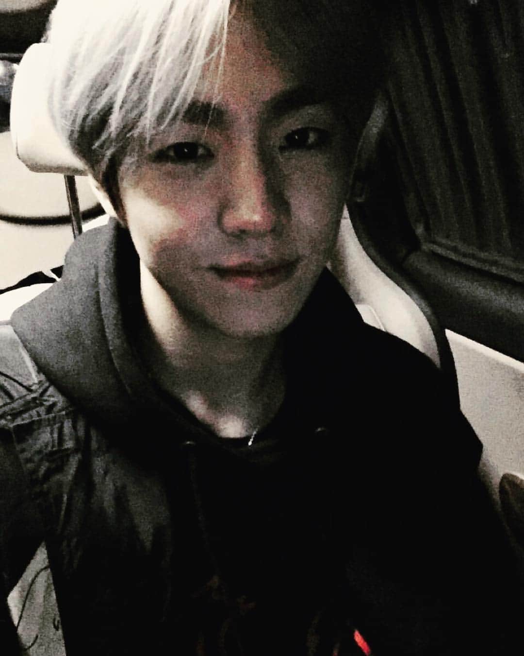 イ・ヒョヌのインスタグラム：「The End. #무림학교 #윤시우」