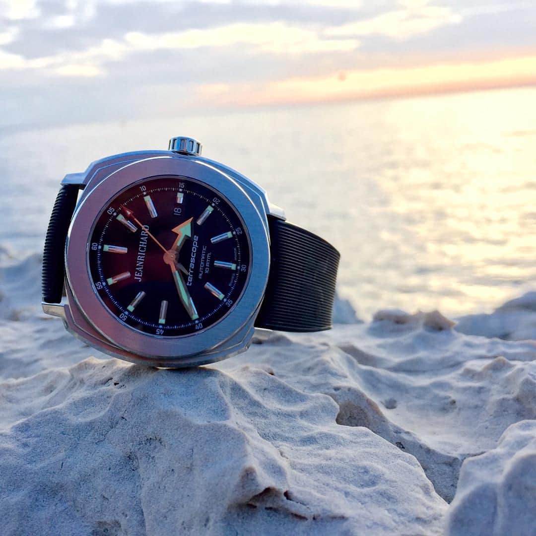 のインスタグラム：「The last rays of sun on the #terrascope by the sea #philosophyoflife #watchoftheday #wotd #watchnerd #watchporn #watches」