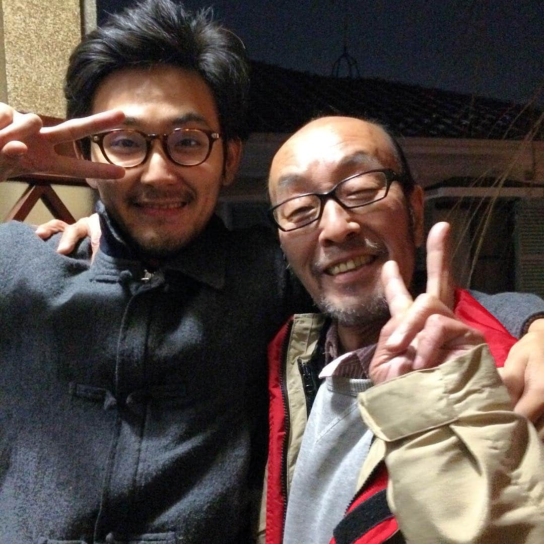 松田龍平さんのインスタグラム写真 - (松田龍平Instagram)「あけおめでございまする」1月1日 0時21分 - ryuheimatsuda