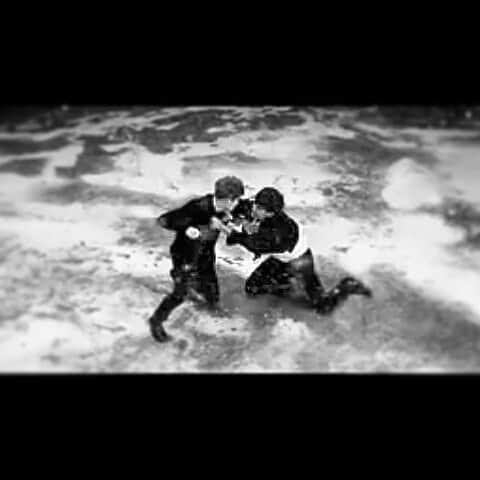 のインスタグラム：「😨🙊🙈👊」