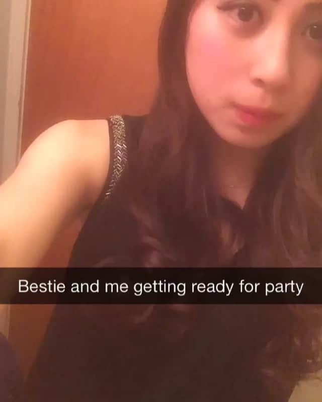 渡辺くるみのインスタグラム：「Ready for party wiz my bestie😋❤#party #makeup #umass #massachusetts #fashion #ootd #bff #bestie #instadaily」