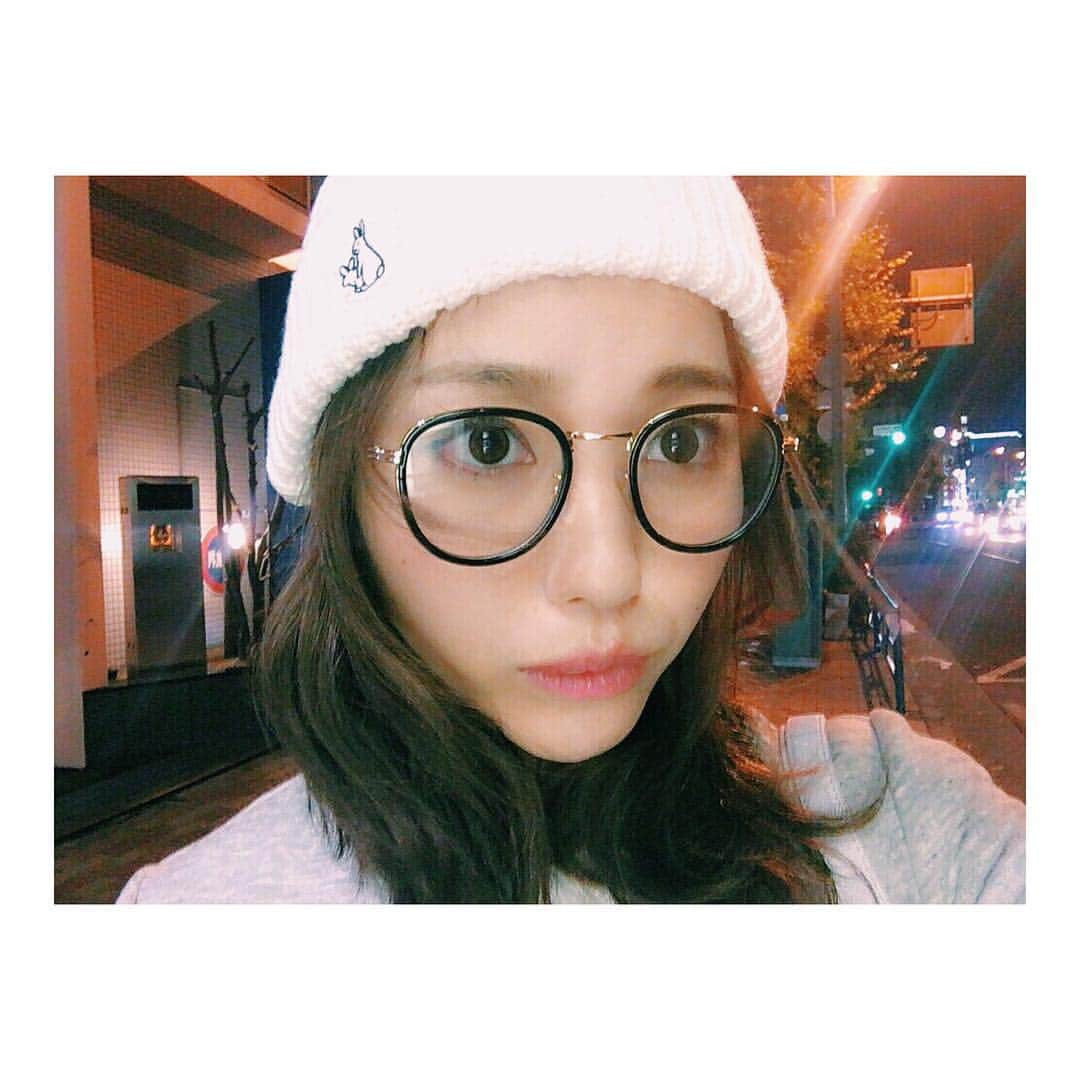 岩崎志保のインスタグラム：「. Thank you🐇🐇💘 #fxxkingrabbits #FR2 #knitcap #white #instagood」