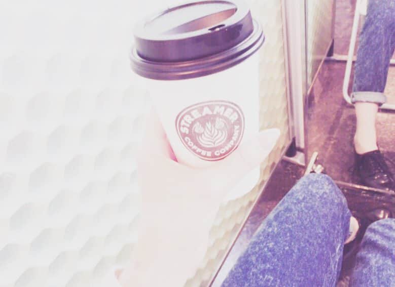 泉里香さんのインスタグラム写真 - (泉里香Instagram)「☔️ 🍭🍬🍭🍬🍬🍭🍬🍭🍭🍬🍬🍭 #streamer#coffee#ラテ#ストリーマー」12月13日 14時13分 - rika_izumi_