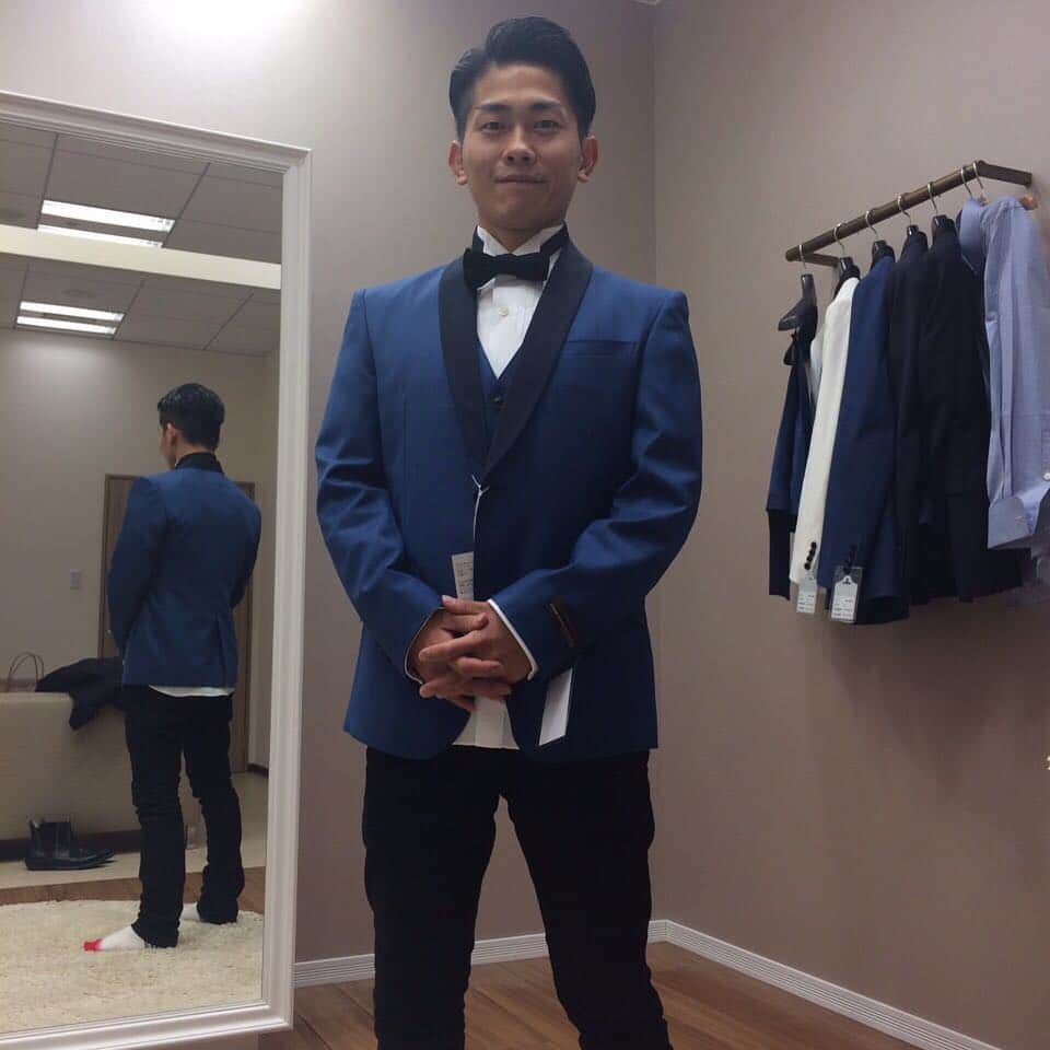 太田博久さんのインスタグラム写真 - (太田博久Instagram)「結婚式の打ち合わせに初めて参加。このキン消しの様な複雑な体型に合うタキシード的な奴をいろいろ用意してださってます。感謝 #ワタベウェディング」12月14日 0時34分 - hirohisaota