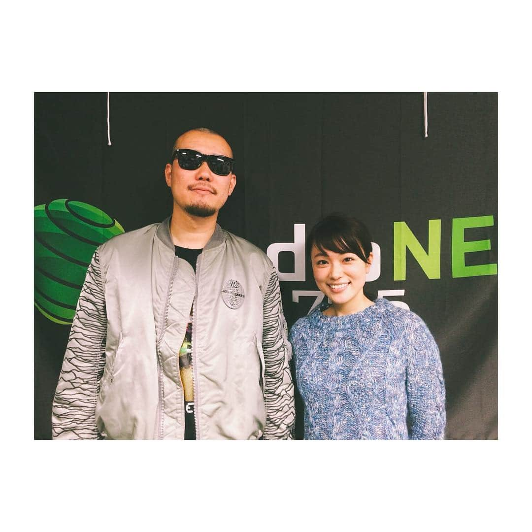 青木カズローさんのインスタグラム写真 - (青木カズローInstagram)「FM79.5の本田朋子さんのSUNNYという番組に初ラジオ出演してきました〜！ 写真は本田朋子さんと。 貴重な体験ができました(=ω)ﾉ  #Radioneo #本田朋子 #青木カズロー  #メロンパンがハイライト」12月16日 11時50分 - cazrowaoki