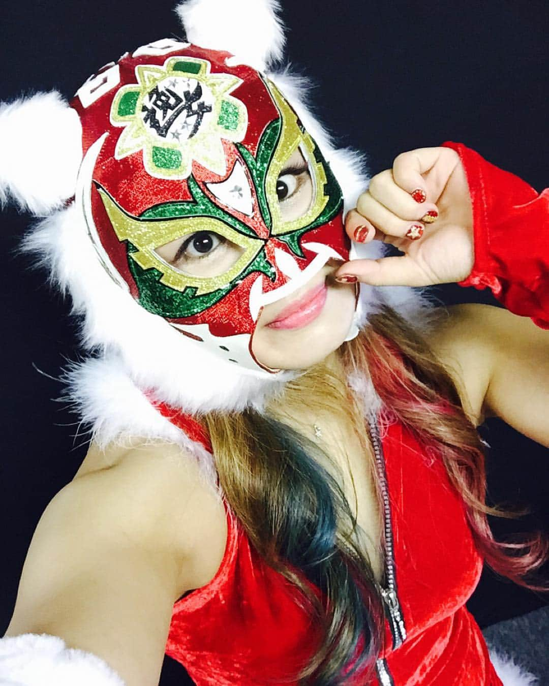 紫雷イオさんのインスタグラム写真 - (紫雷イオInstagram)「#mask #merrychristmas」12月17日 0時16分 - iyo_sky