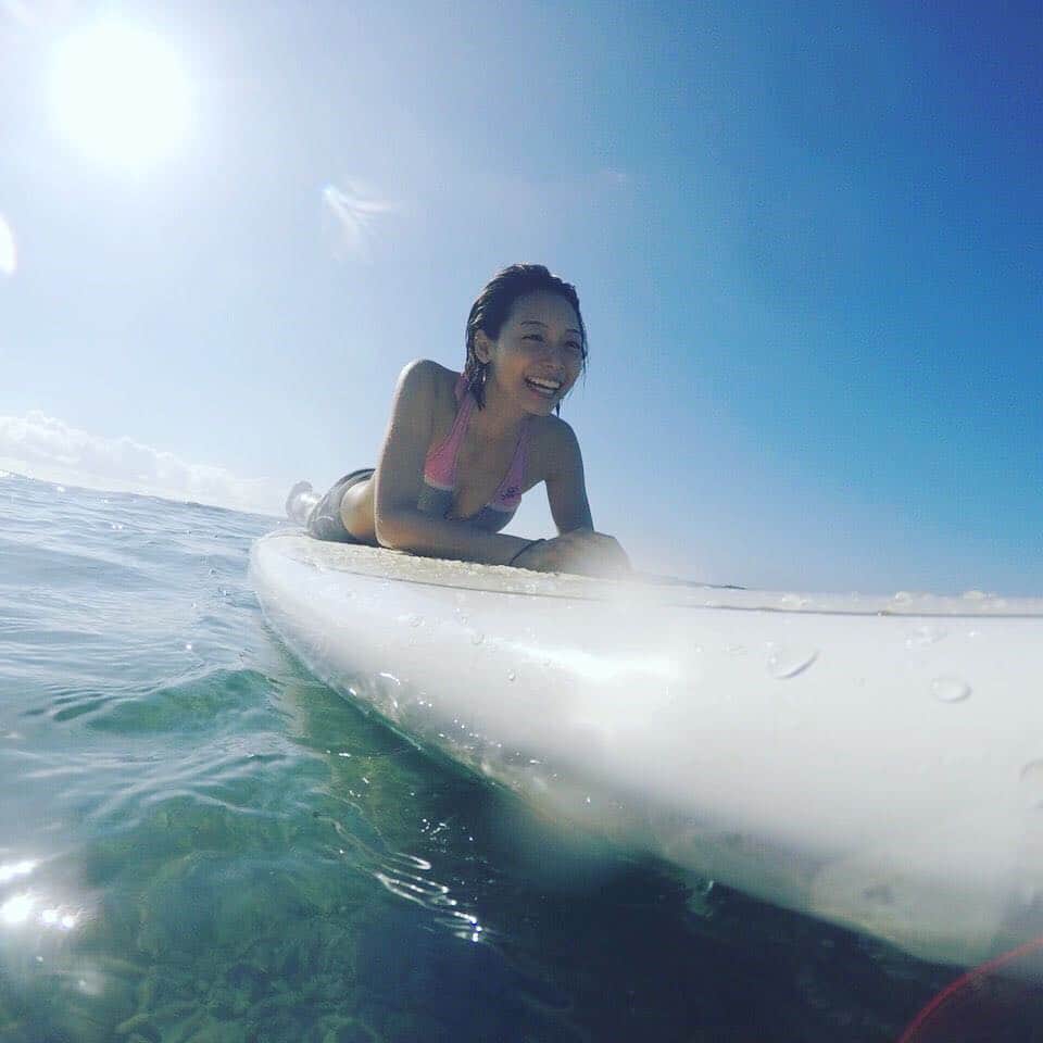 相武紗季のインスタグラム：「10年ぶりのsurfing😍✨楽しかった〜」