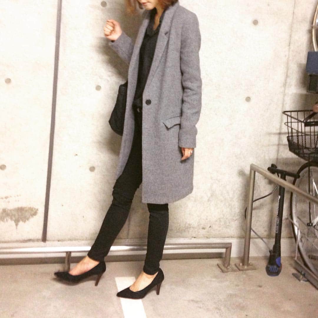 shenaaa16のインスタグラム：「✫ black×gray…♥︎ ✫  髪の毛バッサリ…切りました✂︎」