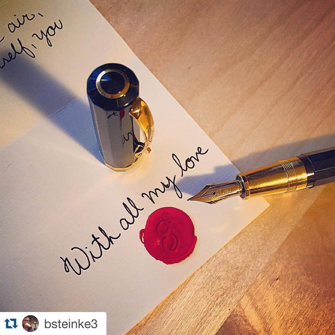 オマスのインスタグラム：「With great affection, we thank you @bsteinke3 for sharing your #OMASexperience. #OMAS #Fountainpen #Pen #Calligraphy #FPGeeks #slowliving #handwrite #handmade #instapen #handicraft #madeinitaly #art #writing #write #ink #penworld #instarepost #repost」