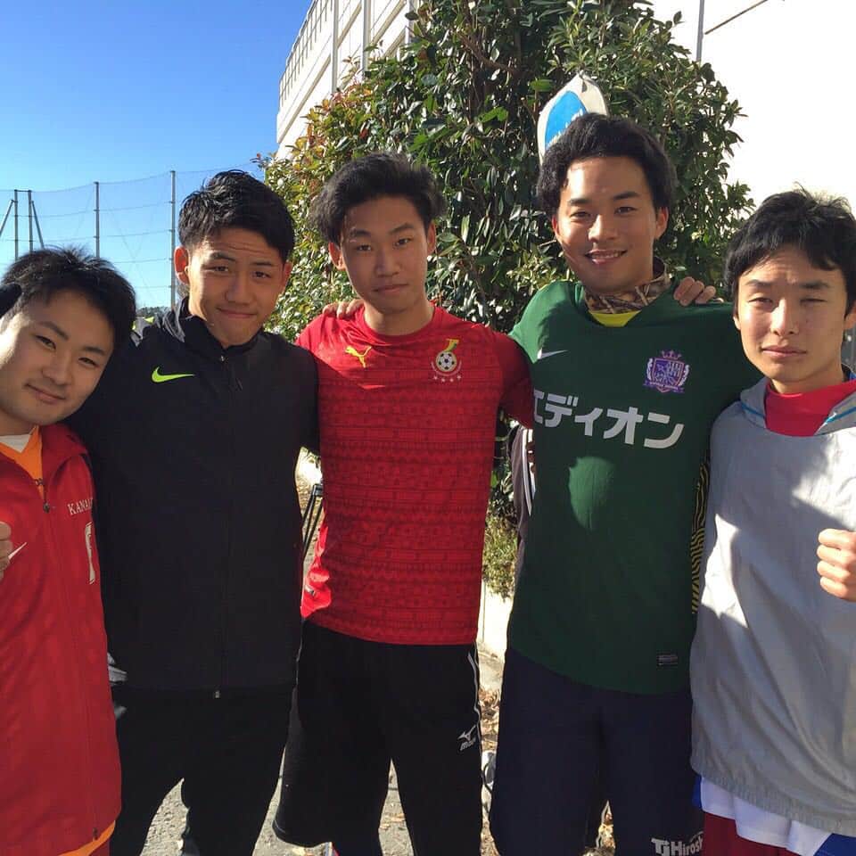 遠藤航のインスタグラム：「同級生と #南戸塚中#OB会」