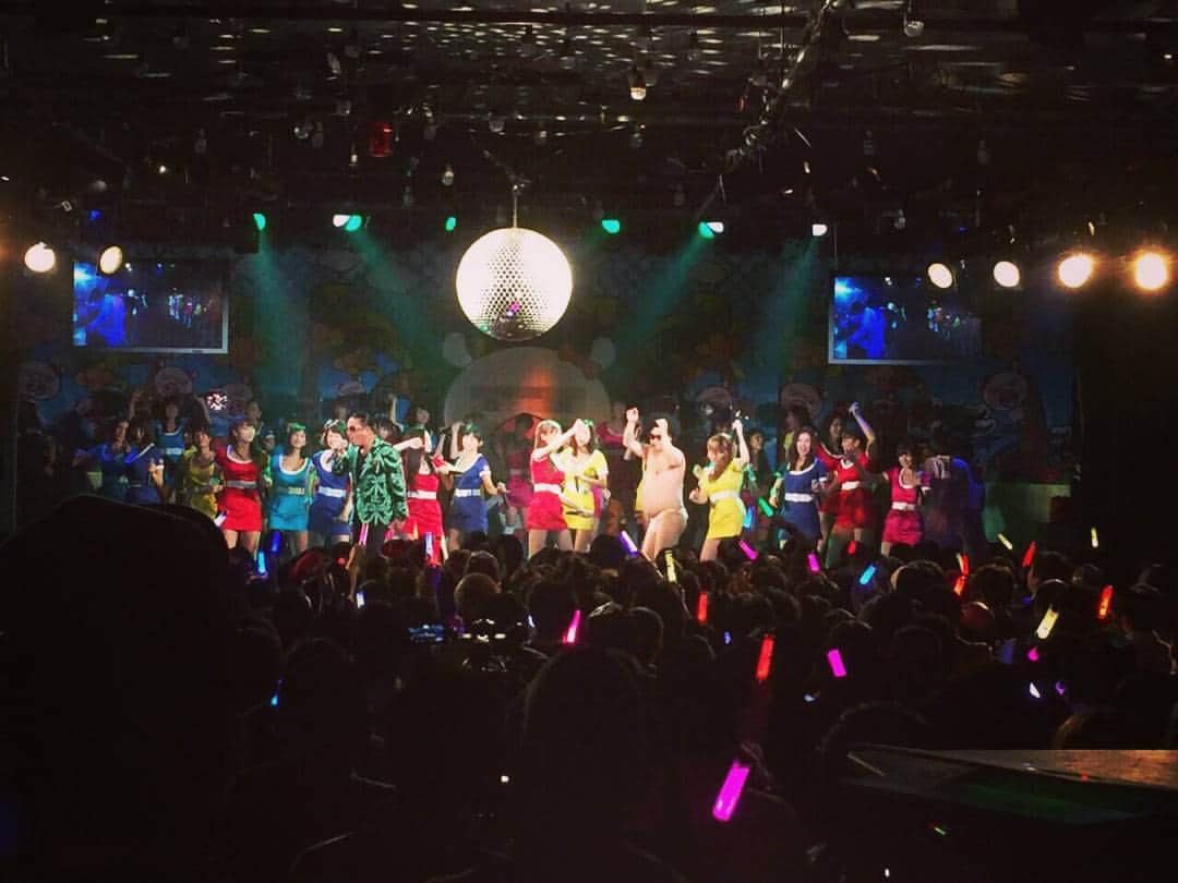 のインスタグラム：「1stLiveの余韻に浸っています✨ 今年ももうすぐ終わりだけど最高の思い出が出来ました✨」