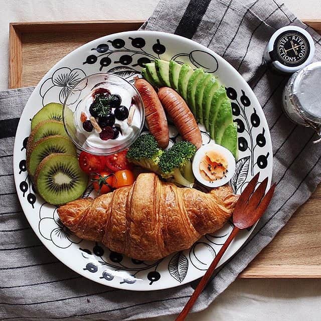 kaumo_kitchenのインスタグラム：「photo by@miki______k  #kaumo#おうちごはん #lin_stagrammer#breakfast#food #yummy」