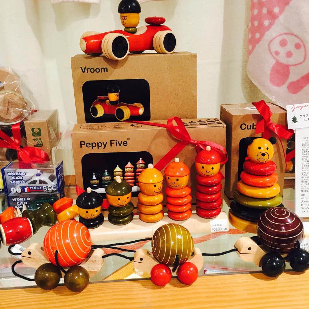 吉祥寺PARCOのインスタグラム：「【2F・キャトルセゾン】 #吉祥寺パルコ#吉祥寺#kichijoji  #キャトルセゾン#christmas #christmas2015 #present #プレゼント#kidsroom #kids#goods#gift」