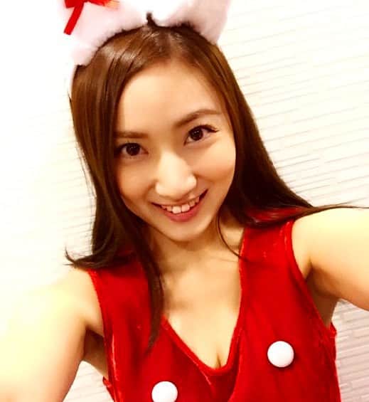 紗綾のインスタグラム：「Merry Christmas everyone! 🎉🎄」