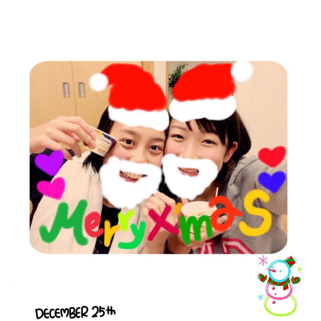 池江璃花子のインスタグラム：「** ** Merry Christmas🎅🎄✨ るなから送られてきて急すぎて嬉しかったからのっけた🙋 * #今日から年越しグアム🌴 #まっくろくろすけ🙎🏽」