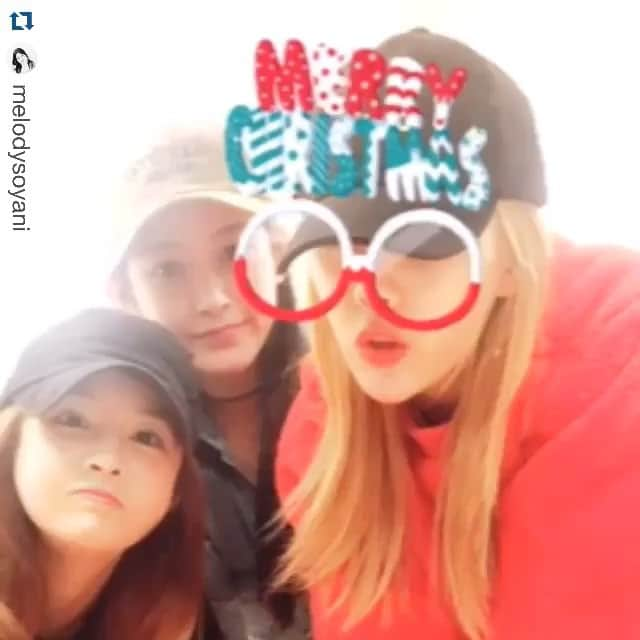 ボラムのインスタグラム：「#메리 큐비에스 마스❤️💚✨」