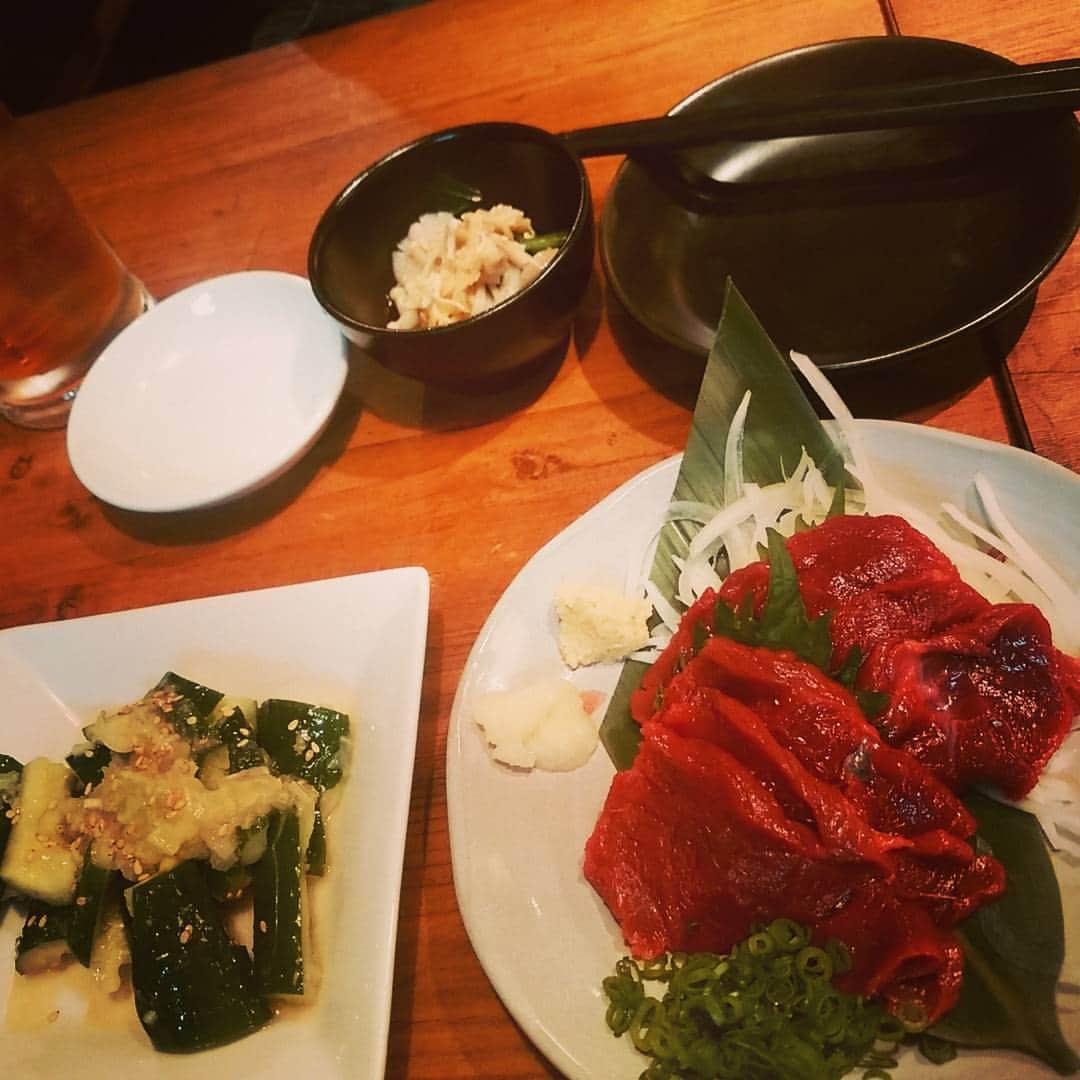のインスタグラム：「馬刺し💕」