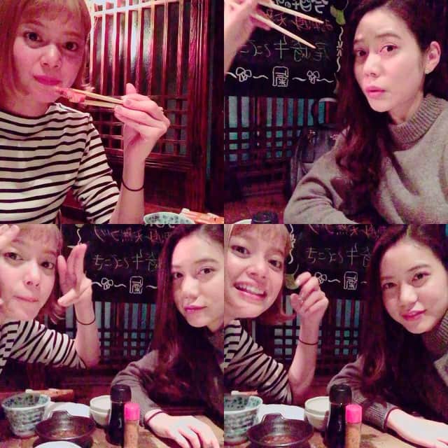 松山愛里のインスタグラム：「2015年ありがとうーーー！！！ @cecil_lu ルゥさんの髪色がお休みモードです💛かわいっ 沖縄帰省楽しんでね〜〜〜🎶 年内会えないと思ってたから会えてよかった☺️ #ルゥアイリーン #2015忘年会 #久しぶりの #テビチピース #2人が一番落ち着く #ありがとう #大好き」