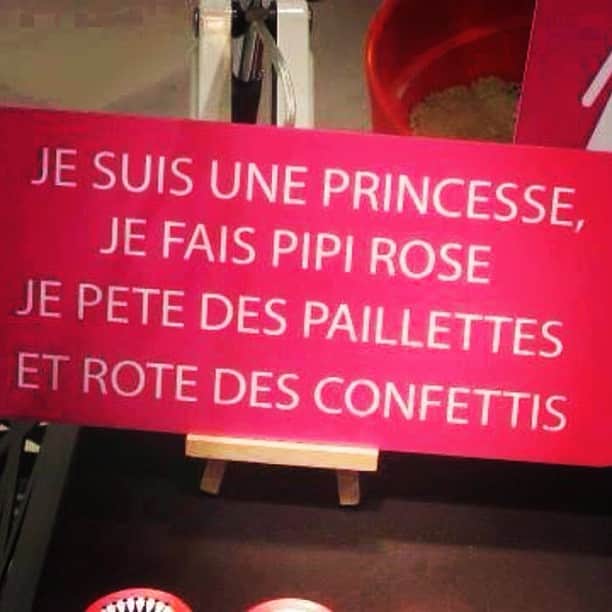 Justine Brasseurさんのインスタグラム写真 - (Justine BrasseurInstagram)「Hihi ca c est moi !! # princesse # are #the #best」6月7日 9時51分 - minijuju10