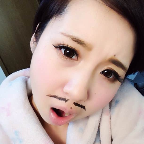 千葉一弘のインスタグラム：「「とっとと仕事せぇー！」上司に怒られました。。😂 #love #day #mobilephotography #camera #iphone5 #summer #me #beautiful #nice #instatagapp #instagood #photooftheday #instamood #picoftheday #instadaily #bestoftheday #instagramers #followme #iphonography #insta #instalove #good #instabest #instapic #instafun #cute #like #pretty #cool #loveit」