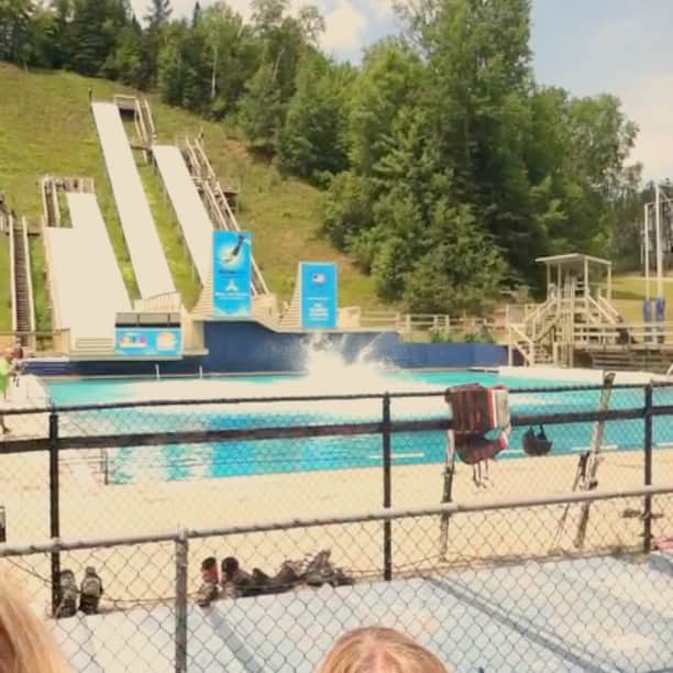 アグネス・ザワツキーのインスタグラム：「First Instagram video! Really enjoyed watching the Lake Placid Summer Jumping Series this afternoon! #instavid #LakePlacid #fun #summer」
