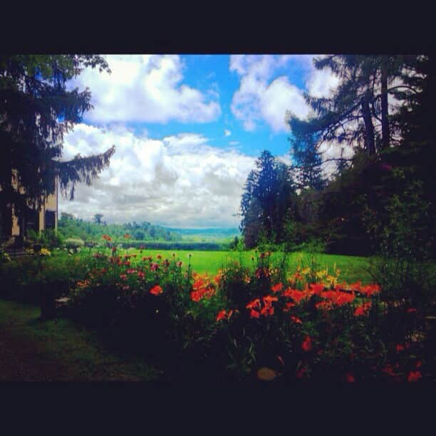 ベン・フォールズ・ファイヴのインスタグラム：「Lenox, MA great place to play a show! #tanglewood #bf5live #lsoetour #sonyrx100 #benfoldsfive」