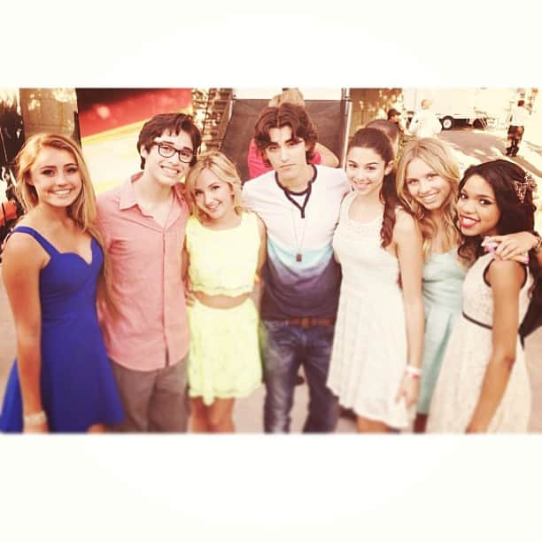 キーラ・コサリンさんのインスタグラム写真 - (キーラ・コサリンInstagram)「#powerofyouth 2013 with @audreywhitby @blakemichael14 @iamgraciedzienny @ttlyteala and more I can't tag 😘」7月28日 11時44分 - kirakosarin