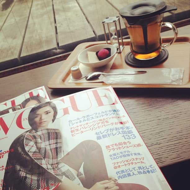 笛木優子のインスタグラム：「오늘은날씨가 흐리네요..☁☁」