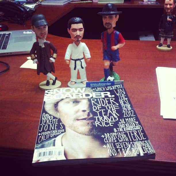 のインスタグラム：「Stopped by the @snowboardermag office and bumped into these guys @jussioksanen, Kazu and Mueller」